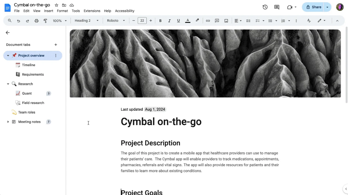 Google Docs am Computer: links das Panel mit den Tabs des Dokuments, auf mehreren Ebenen verschachtelt, in der Mitte eine Seite mit einem Bild, einer Überschrift und Text.